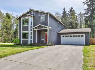498 Cox Dr, Coupeville, WA 98239