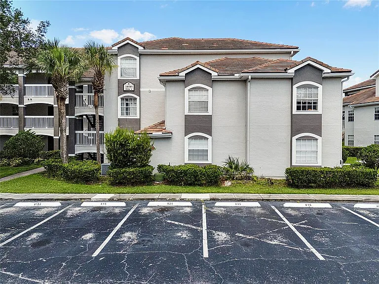 13929 Fairway Island Dr #818 — Photo 29