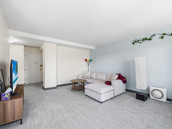 4th image of 33-65 14th Street #8C
