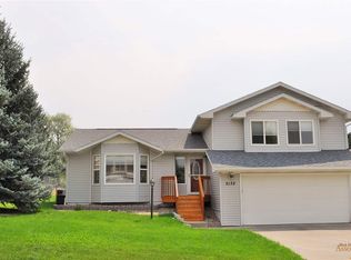 5132 Winterset Dr, Rapid City, SD 57702