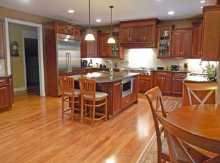 203 King George Rd, Warren, NJ 07059