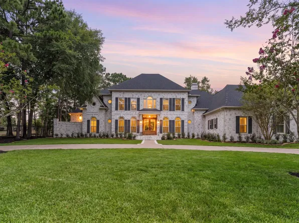 31 Hollymead Dr, Spring, TX 77381