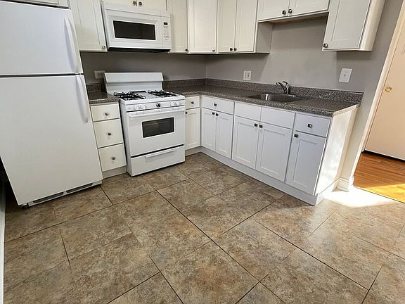 3rd image of 5716 W Washington Blvd #Ww-305