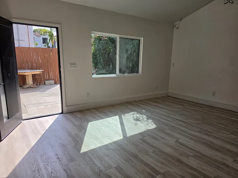 3660 Empire Dr #A — Photo 10