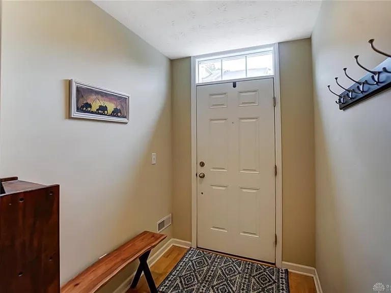 4302 Straight Arrow Rd — Photo 4