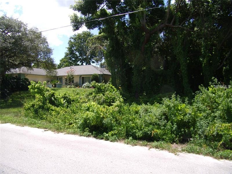 2nd image of Bancroft Ave