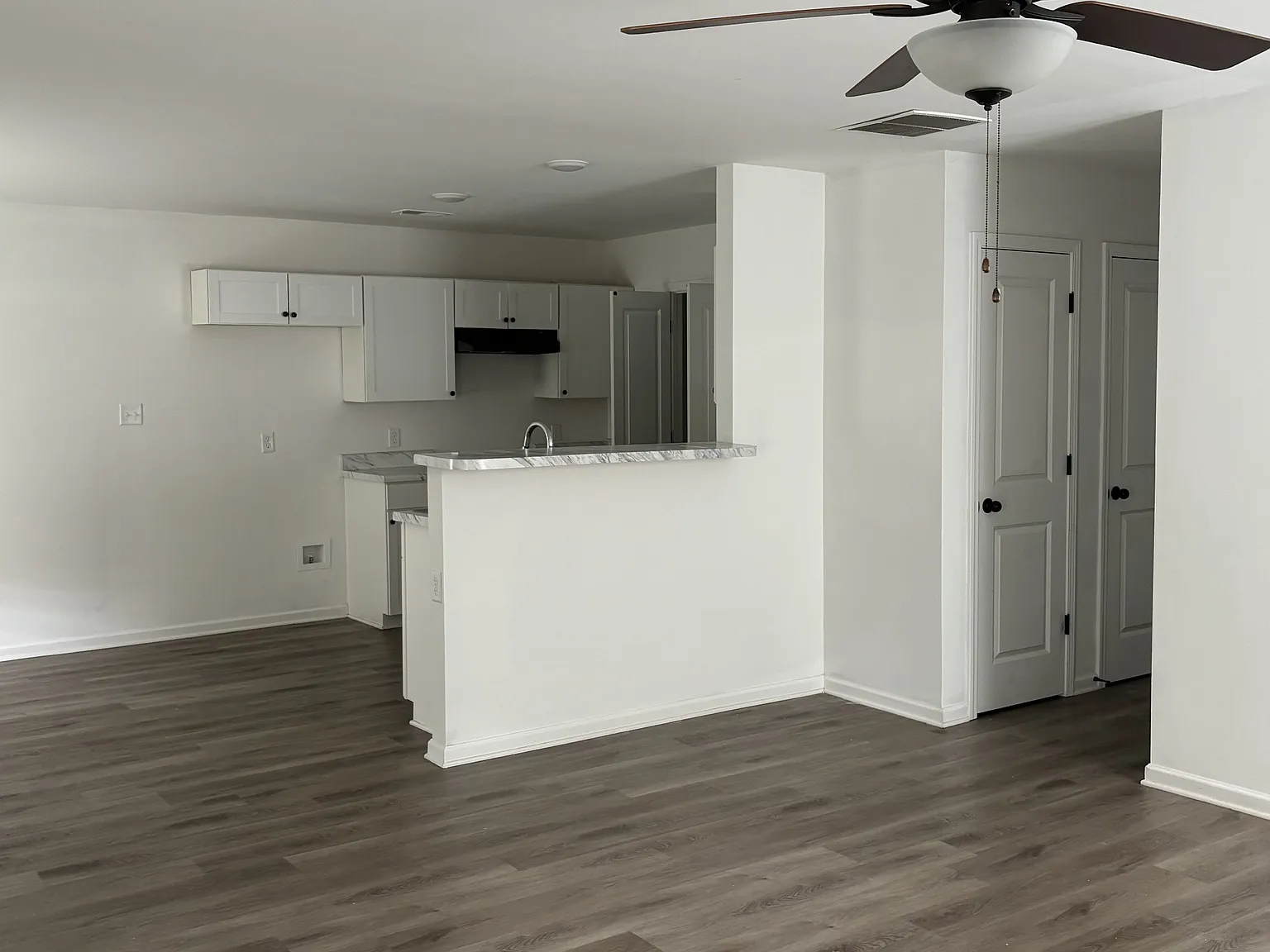 Beacon Hill Cove 4534 - 1 — Photo 4