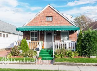90 Acapulco St, Atlantic Beach, NY 11509