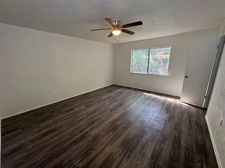 3807 Cypressdale Dr — Photo 7