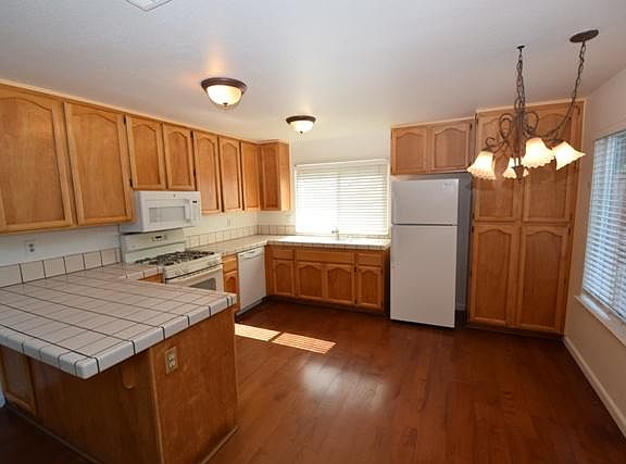3rd image of 1580 Danica Way