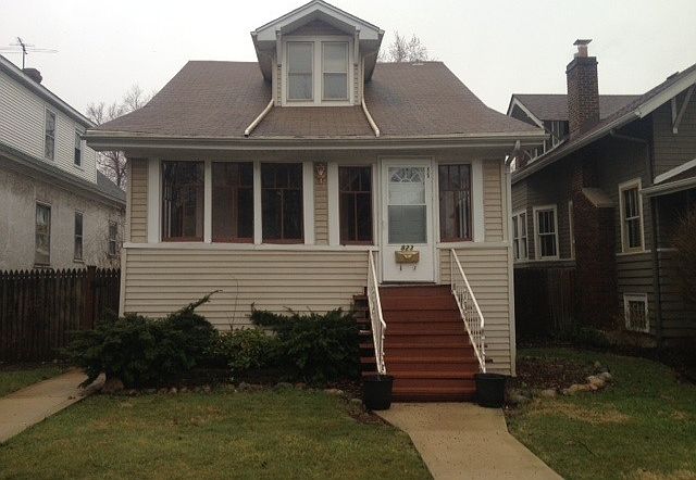 1st image of 823 Highland Ave