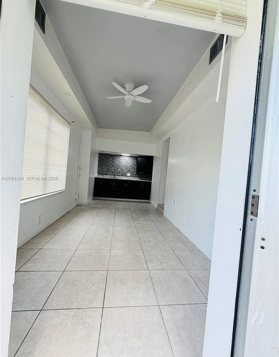 5737 Grant St — Photo 2