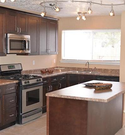 4th image of 9318 Orlando Pl NE