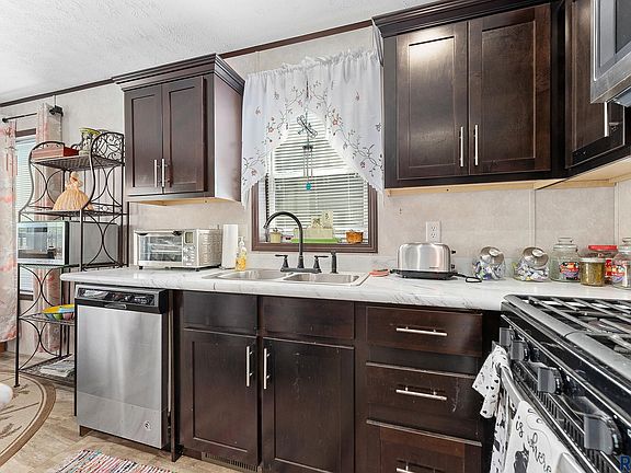 3rd image of 6119 S Prestwick Pl