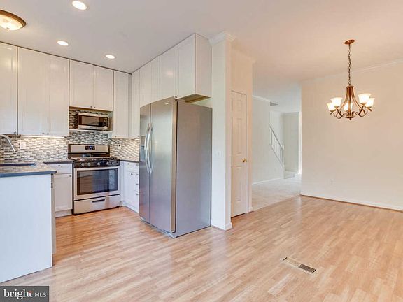 2nd image of 12114 Wedgeway Ct