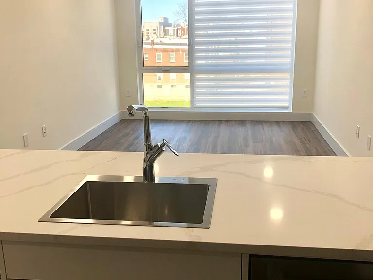 4904 Spruce St #308 — Photo 5