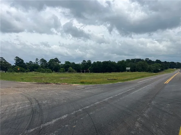 5 State Highway 105 E, Navasota, TX 77868