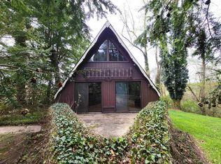 11 1/2 Freeland St, Fairmont, WV 26554