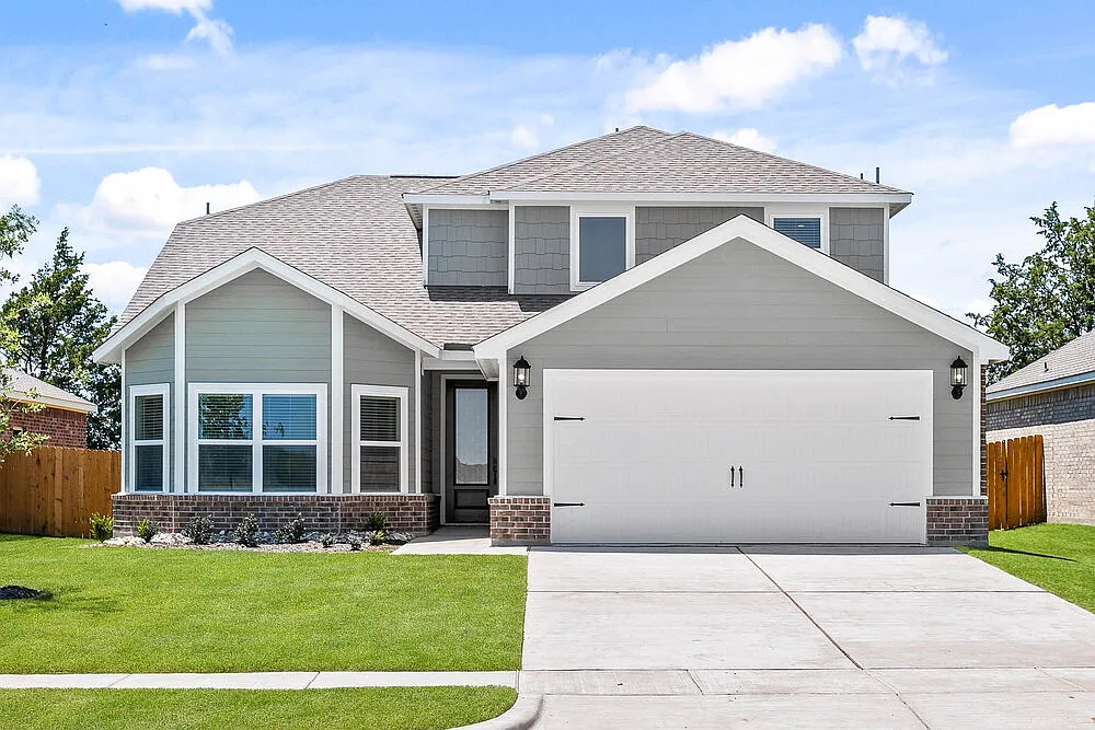 4 bed, 2.5 bath, 2235 sqft, $2,585 — Photo 1