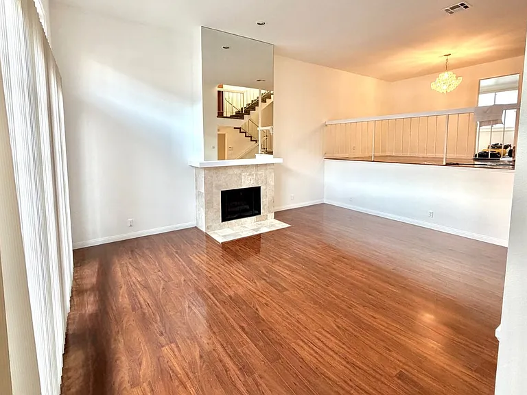 5420 Lindley Ave #21 — Photo 1