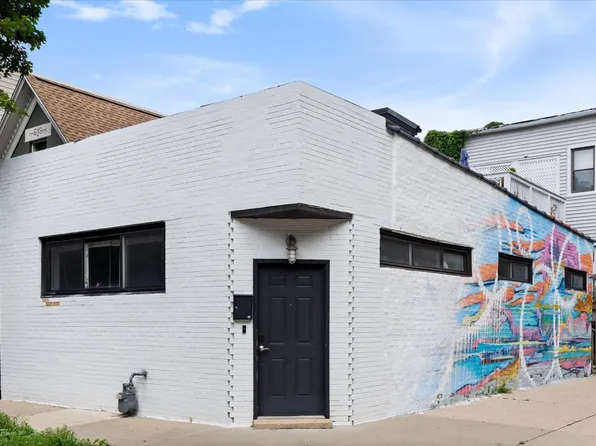 1861 N Hoyne Ave #1F, Chicago, IL 60647