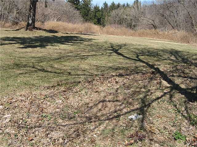 2nd image of 1944 Titus Ave