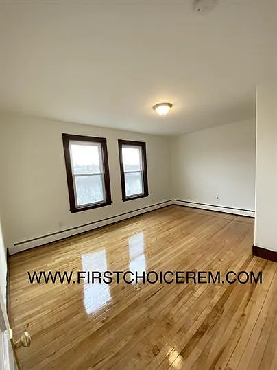 169-171 Oxford St — Photo 17