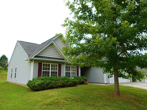 4th image of 230 Stockbridge Dr