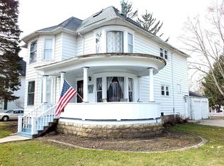 201 S Genoa St, Genoa, IL 60135