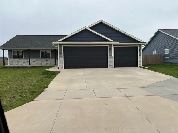 347 Hickory St, Evansville, WI 53536