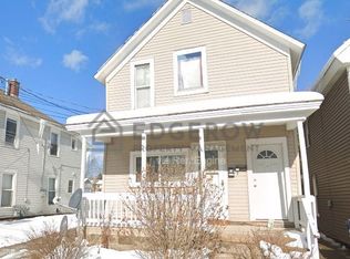 919 5th St NW #2, Grand Rapids, MI 49504
