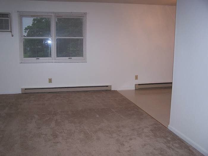 2nd image of 17 Hinton Ct APT 3