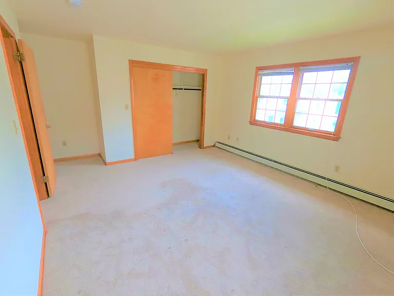 404 Jackson Ave #2 — Photo 15