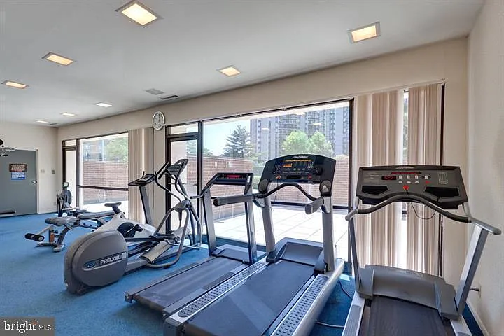 6800 Fleetwood Rd #208 — Photo 40