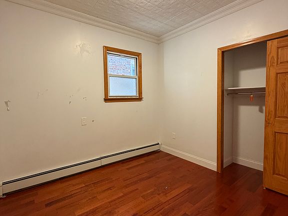 4th image of 1324 123rd St Floor 1