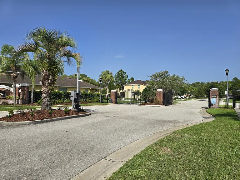 7855 Tuscany Woods Dr — Photo 43