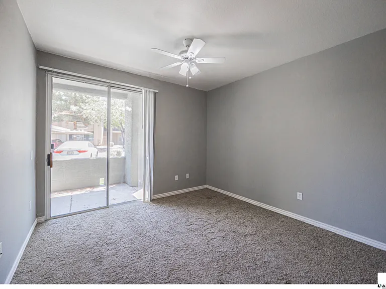 2929 W Yorkshire Dr #1110 — Photo 11