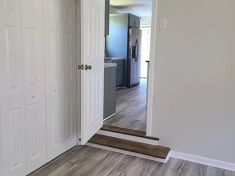 613 Haverford Ln — Photo 8
