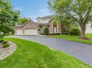 11086 Holland Cir, Eden Prairie, MN 55347