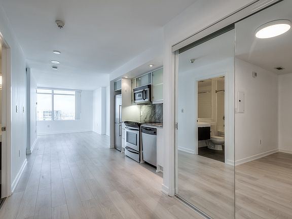 2nd image of 25 Telegram Mews #5308