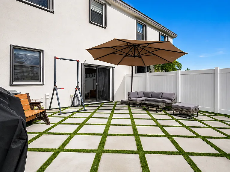 20478 NW 4th Ct — Photo 14