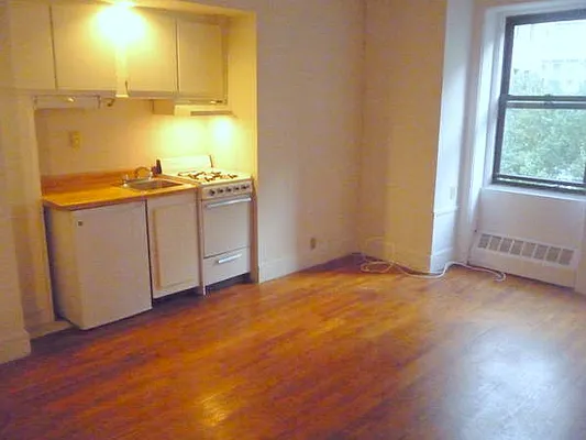 Rented by Picture Realty Inc. | media 5