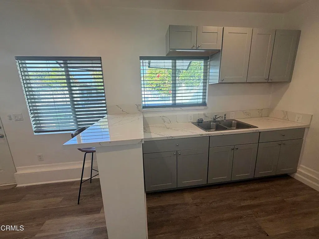 1 bed, 1.0 bath, 455 sqft, $2,499 — Photo 3