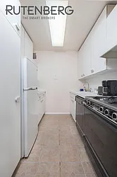 Rented by R New York