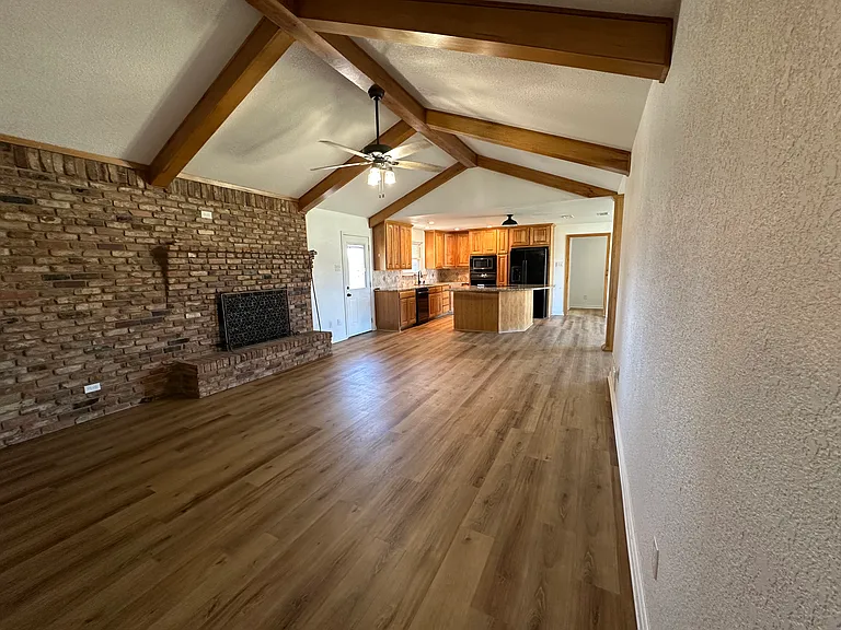 Livingroom/Kitchen