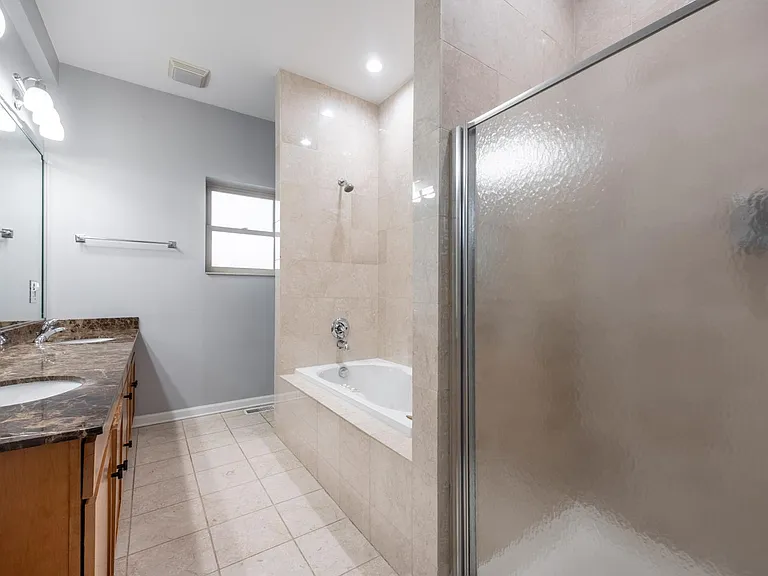1333 W Walton St #2 — Photo 28