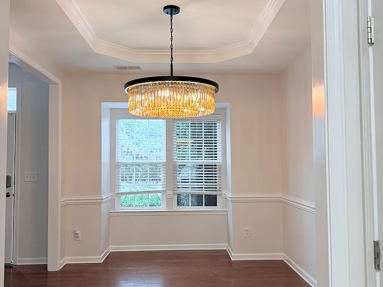 380 Battery Cir — Photo 2
