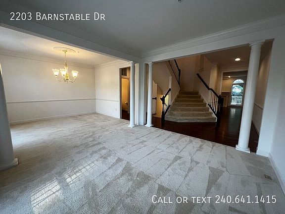 5th image of 2203 Barnstable Dr