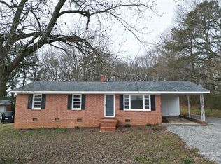 195 Rob Currie Rd, Wadesboro, NC 28170