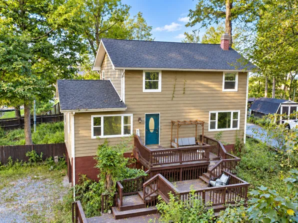 560 E Timberbrook Est, Shelbyville, IN 46176